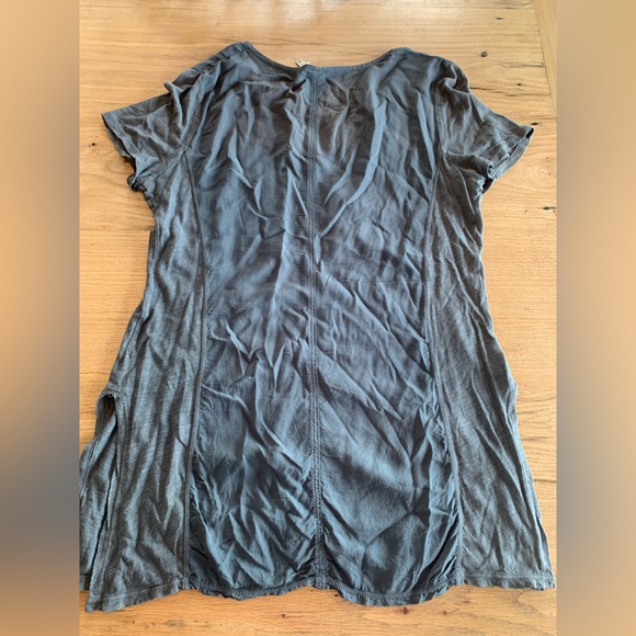XCVI Contrast Vneck Short Sleeve Tee Shirt Tunic Gray  Women’s Medium Preloved - Picture 11 of 11